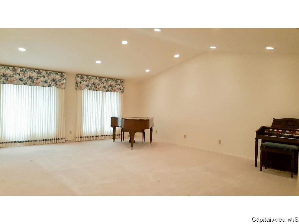 46 Turnberry Place Springfield, IL 62704 - Photo 3 of 23