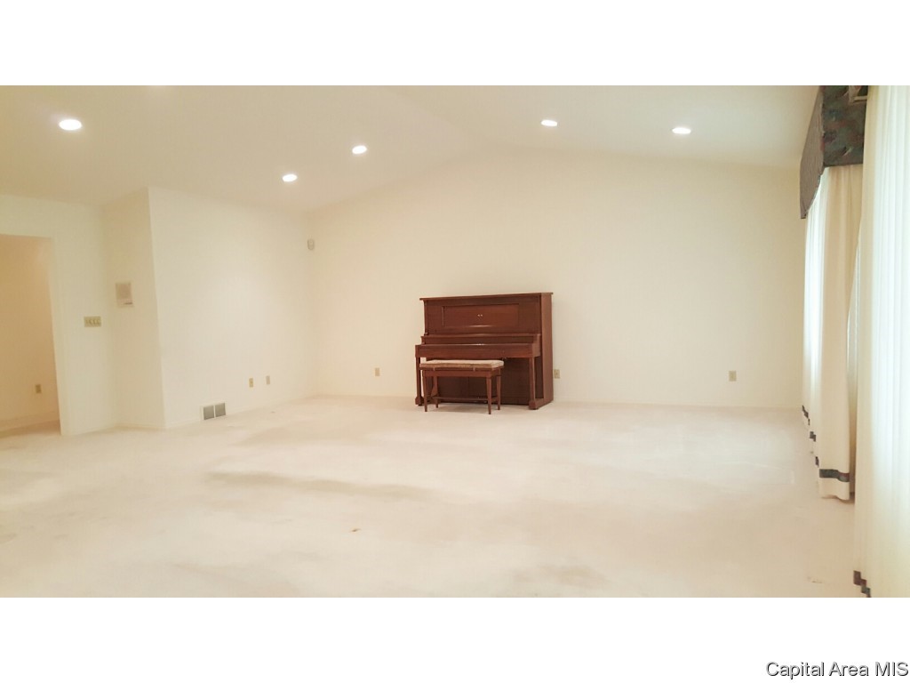 46 Turnberry Place Springfield, IL 62704 - Photo 9 of 23
