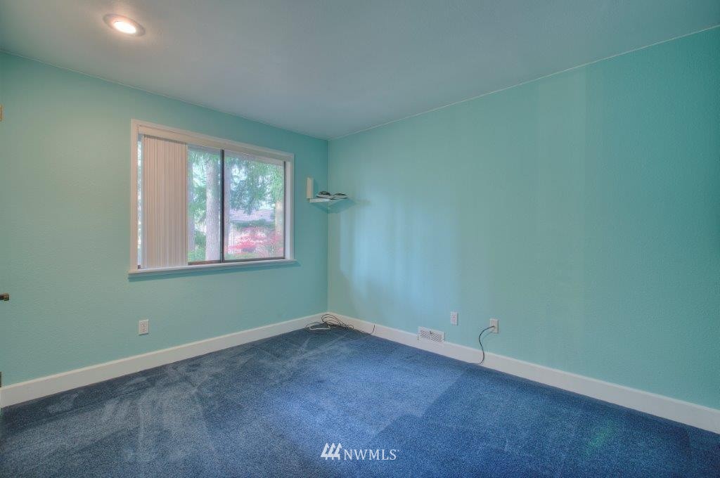 14111 149th Place Southeast Renton, WA 98059 - Photo 14 of 21