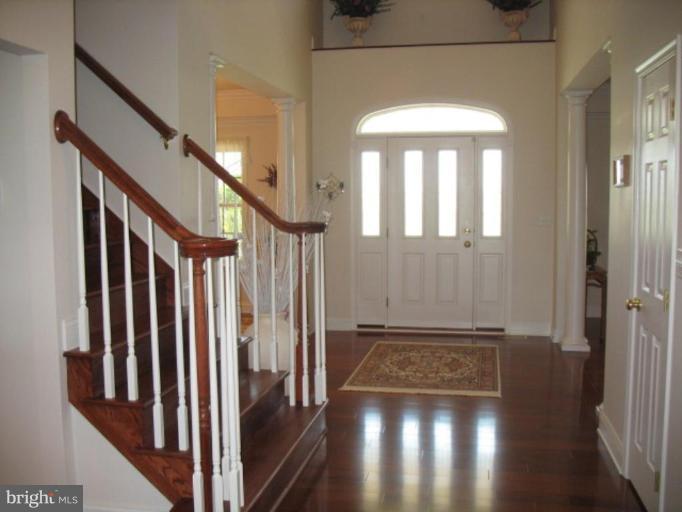1120 Teeter Road Littlestown, PA 17340 - Photo 7 of 9 Foyer