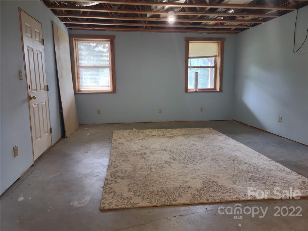 101 Trinity Drive Clyde, NC 28721 - Photo 37 of 48