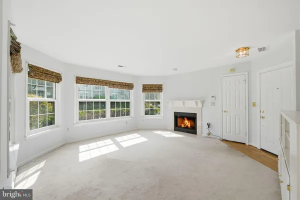$329,900 | 5601 Willoughby Newton Drive, Unit 16, Centreville, VA 20120