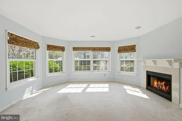 $329,900 | 5601 Willoughby Newton Drive, Unit 16, Centreville, VA 20120