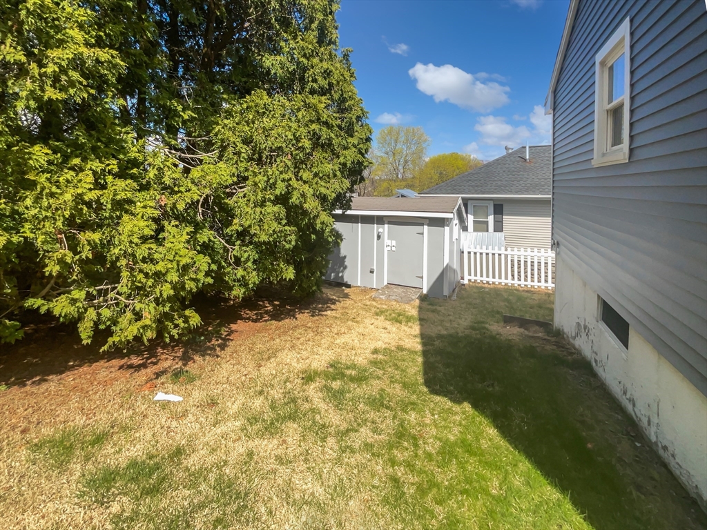 40 Kosta Street Worcester, MA 01607 - Photo 8 of 24 Gallery Image 8
