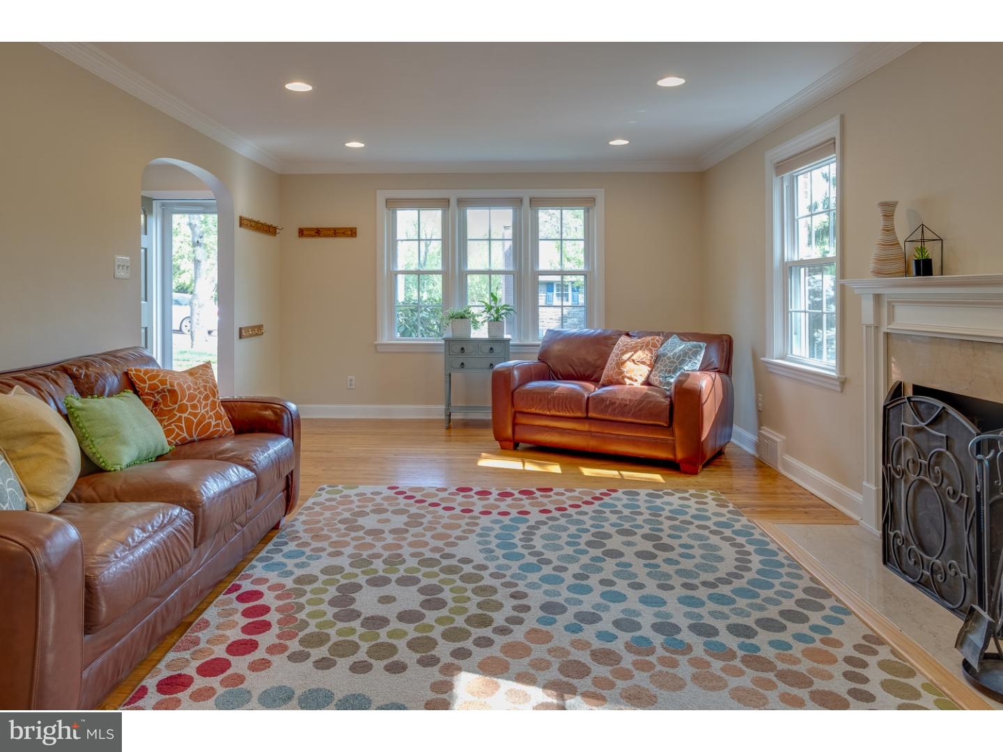 707 Dover Road Wynnewood, PA 19096 - Photo 5 of 25 Living Room