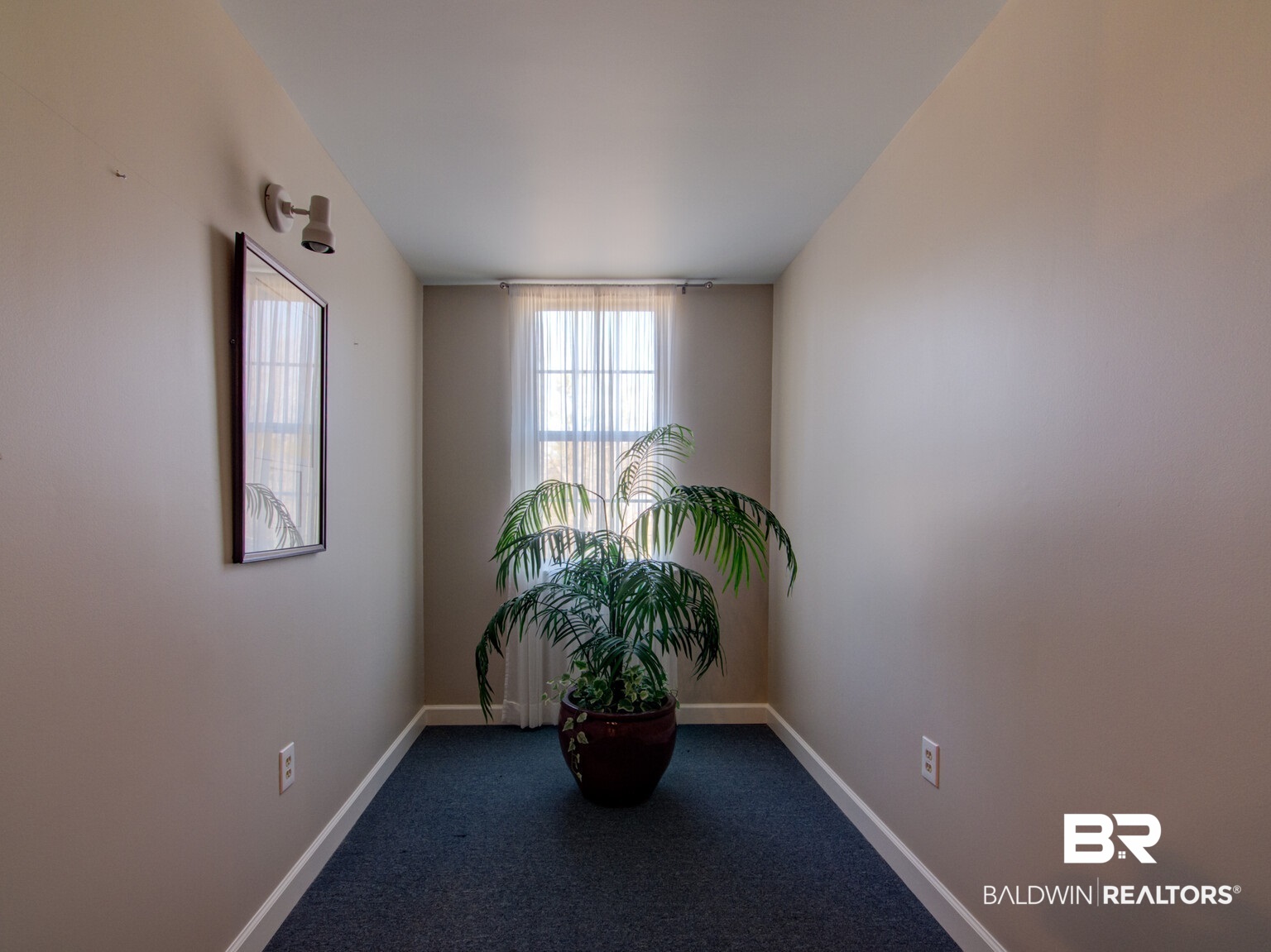 6401 Thompson Lane Daphne, AL 36526 - Photo 29 of 38 Brings in light!
