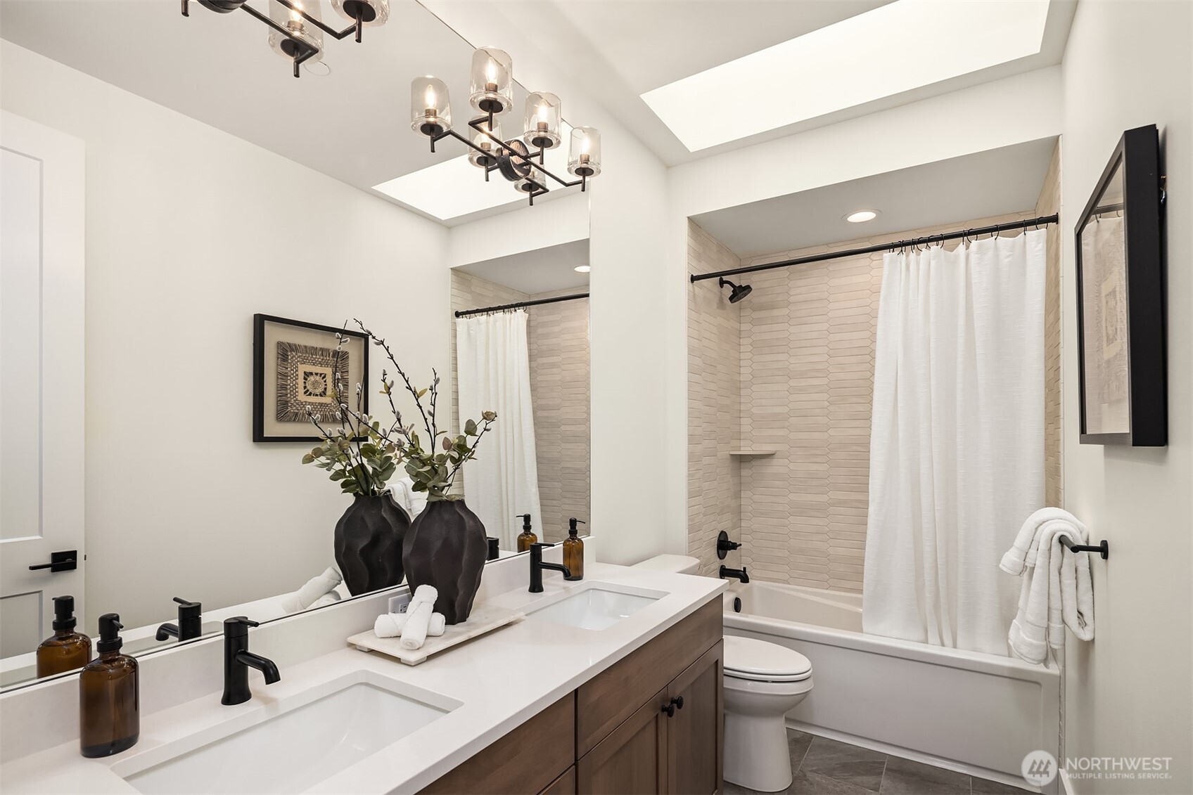 18650 Northeast 53rd Street Redmond, WA 98052 - Photo 28 of 34