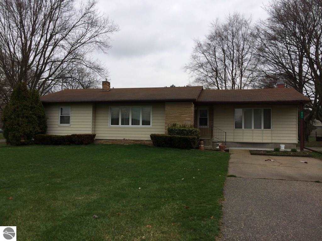 8241 South Federal Road Shepherd, MI 48883 - Photo 1 of 30