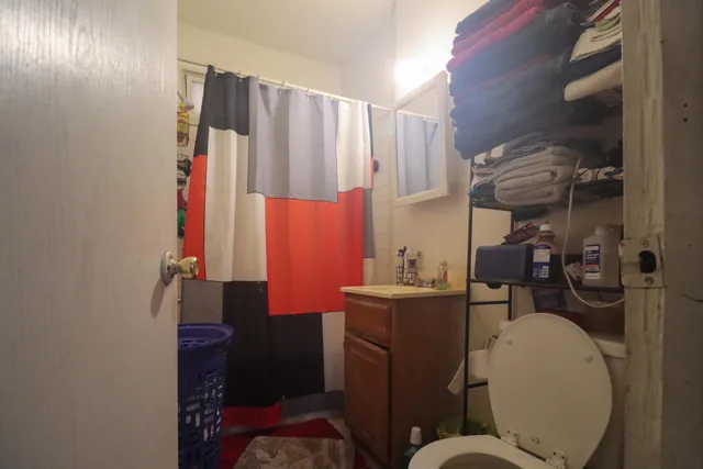 $184,900 | 508 8th Street, Racine, WI 53403