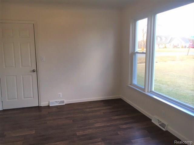 1465 Toben Road Carleton, MI 48117 - Photo 13 of 19