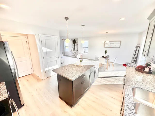 $469,900 | 1508 Dahlia, Stoughton, WI 53589