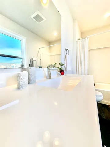 $469,900 | 1508 Dahlia, Stoughton, WI 53589