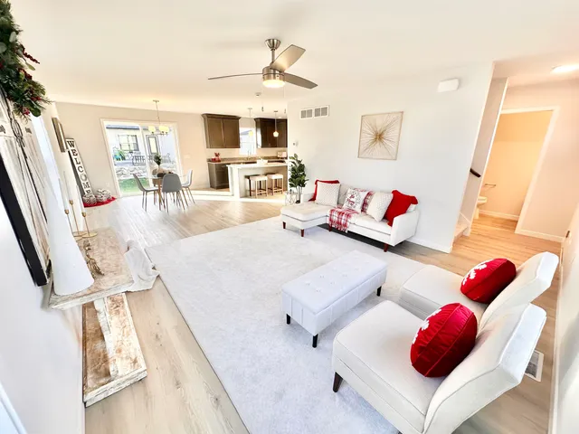 $469,900 | 1508 Dahlia, Stoughton, WI 53589