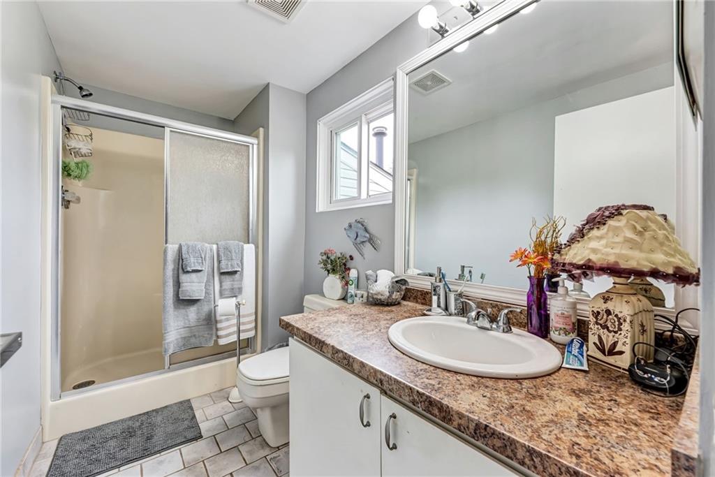 1308 Kenzie Road Pittsburgh, PA 15205 - Photo 23 of 38 Full bath