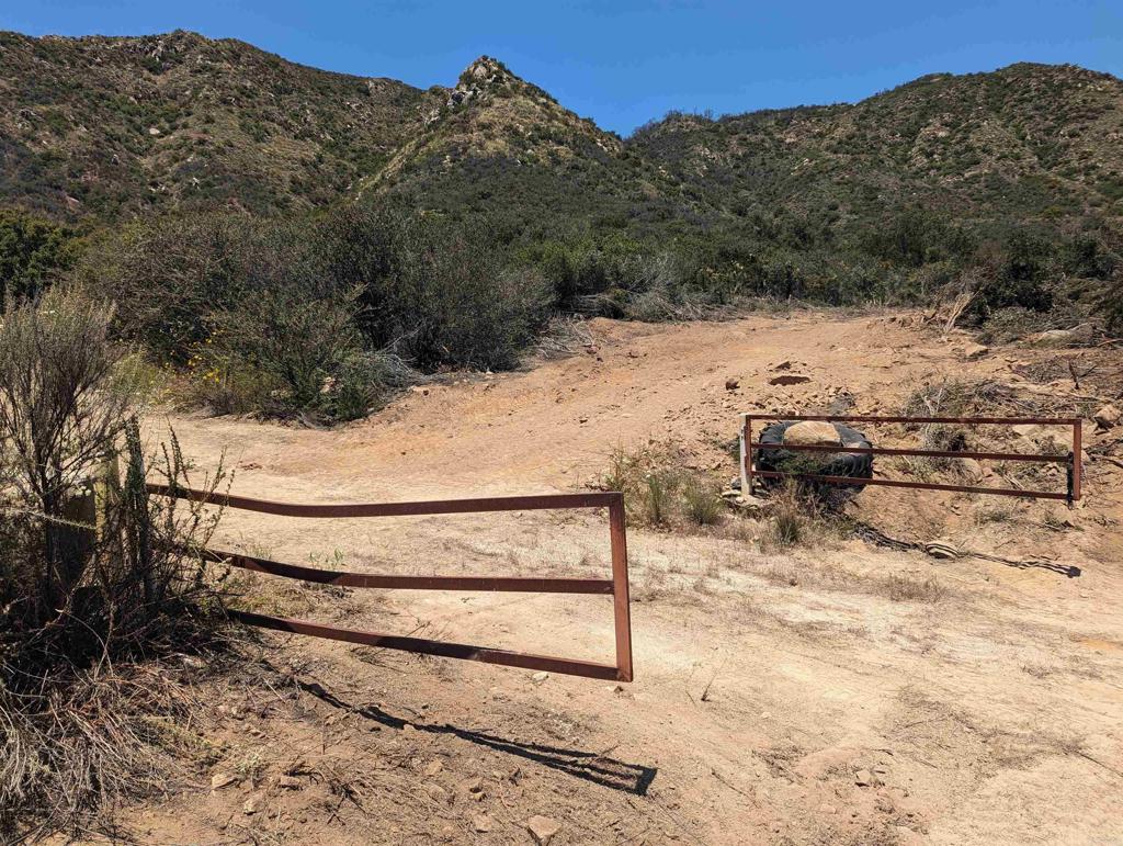 0 De Luz Murrieta Road Fallbrook, CA 92028 - Photo 4 of 11 a view of a backyard of the house