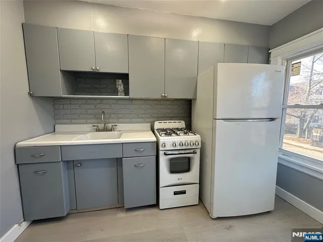 $2,000 | 23 South 1st Street, Unit 2, Bergenfield, NJ 07621