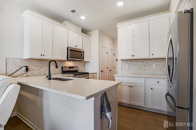 $560,000 | 216 Lyla Lane, New Brunswick, NJ 08901