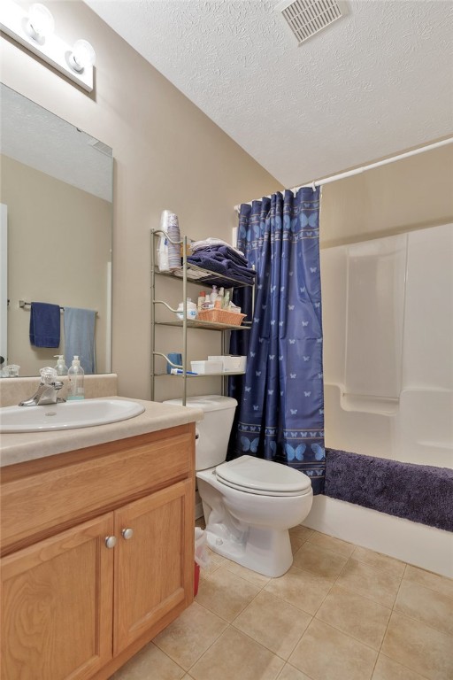 474 Chetola Road Seneca, SC 29672 - Photo 12 of 42 Hall bath