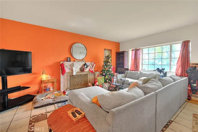 $500,000 | 17084 Miller Avenue, Fontana, CA 92336