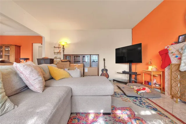 $500,000 | 17084 Miller Avenue, Fontana, CA 92336