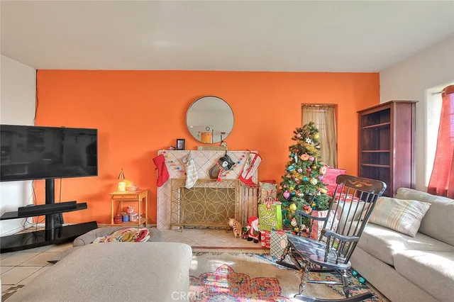 $500,000 | 17084 Miller Avenue, Fontana, CA 92336