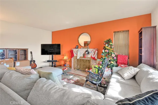 $500,000 | 17084 Miller Avenue, Fontana, CA 92336