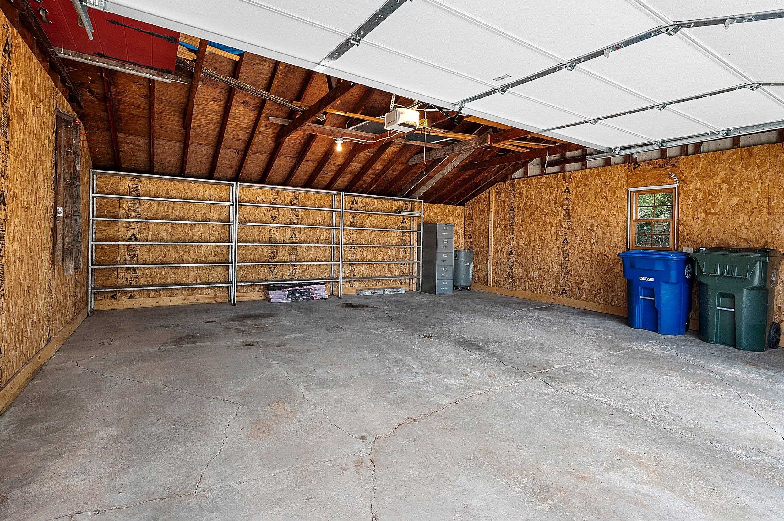 1313 Lost Dauphin Road De Pere, WI 54115 - Photo 35 of 43