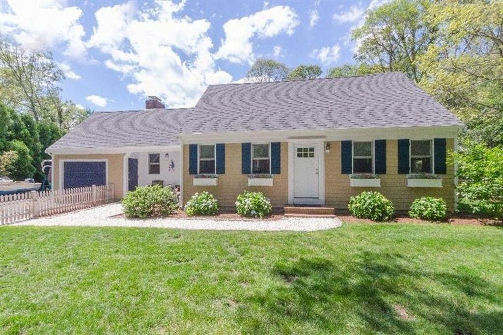55 Deerfield Road Osterville, MA 02655 - Photo 1 of 21 55 Deerfield (1)