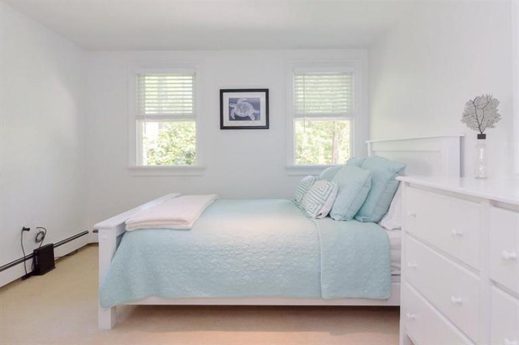 55 Deerfield Road Osterville, MA 02655 - Photo 11 of 21 55 Deerfield (15)