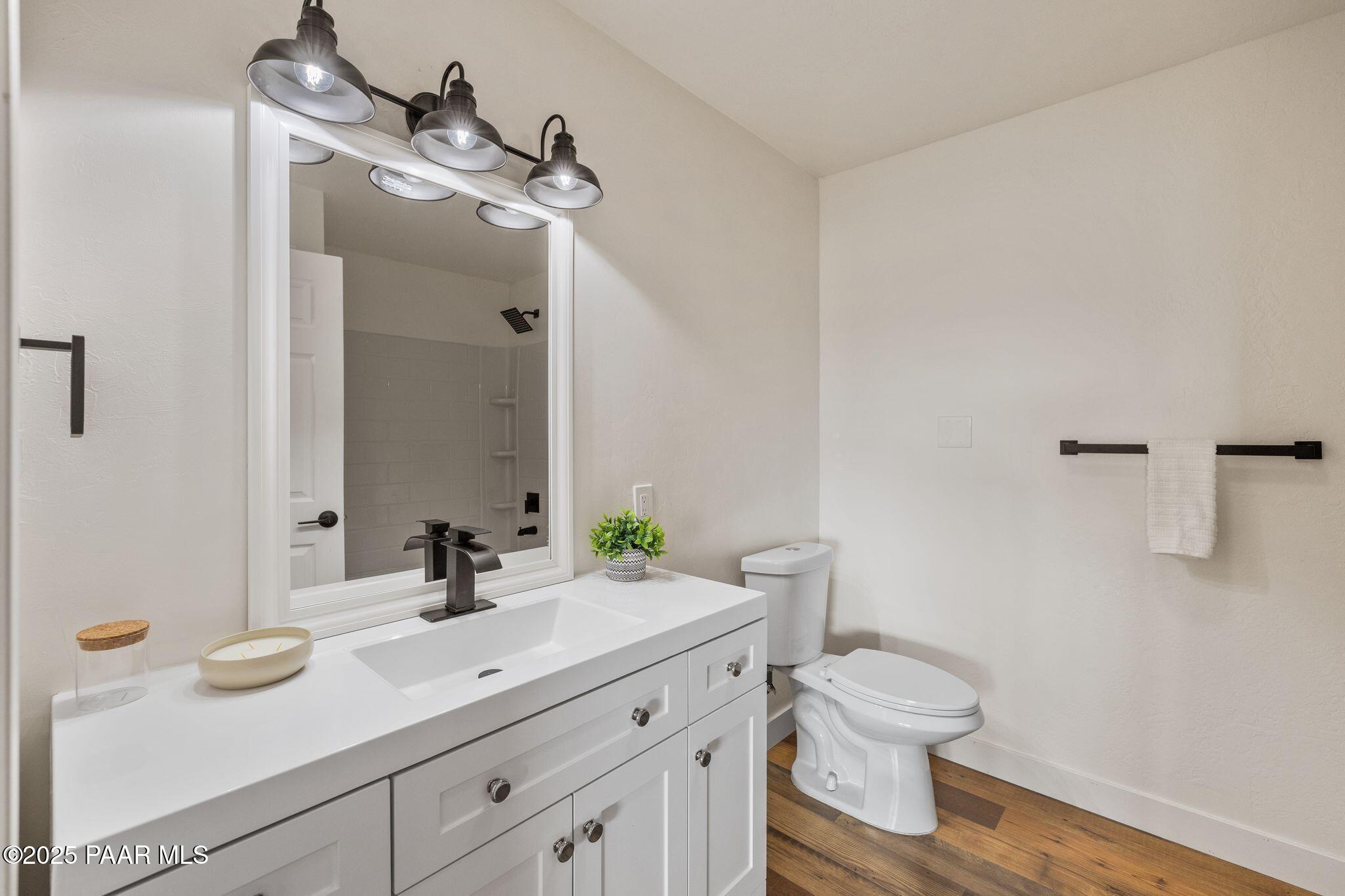 9860 East Turtle Rock Road Prescott Valley, AZ 86315 - Photo 19 of 40 094-Primary Bathroom