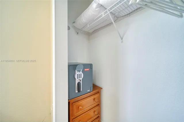 $6,500 | 16403 Southwest 79th Lane, Unit 16403, Miami, FL 33193