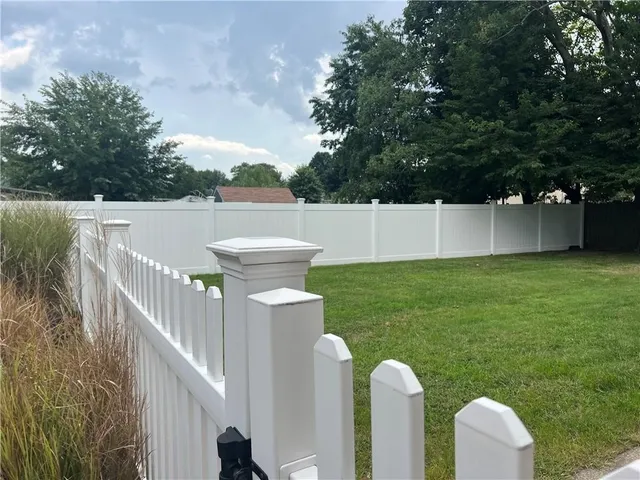 $2,000 | 108 Airport Road, Warwick, RI 02889