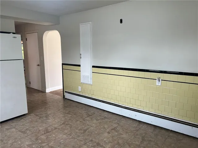 $2,000 | 108 Airport Road, Warwick, RI 02889