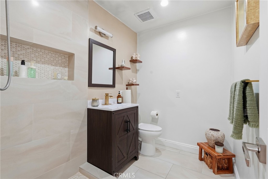 4563 Hempstead Street Simi Valley, CA 93063 - Photo 15 of 37