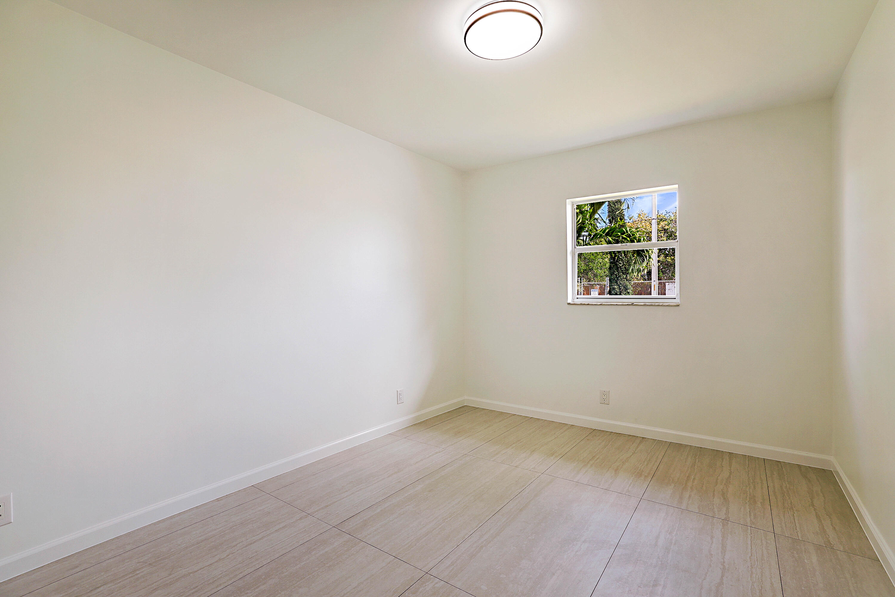 320 Northeast 42nd Street Boca Raton, FL 33431 - Photo 26 of 38 300 NE 42nd St -26