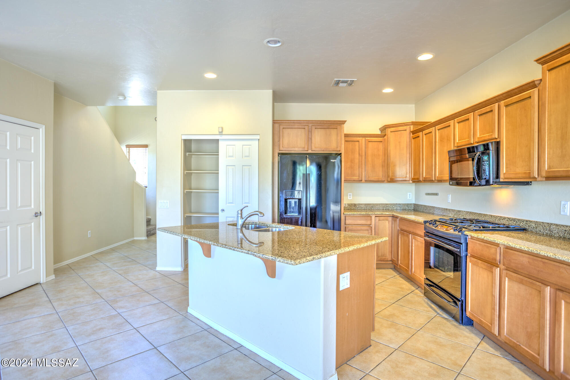 10583 East Water Poppy Road Tucson, AZ 85747 - Photo 7 of 40