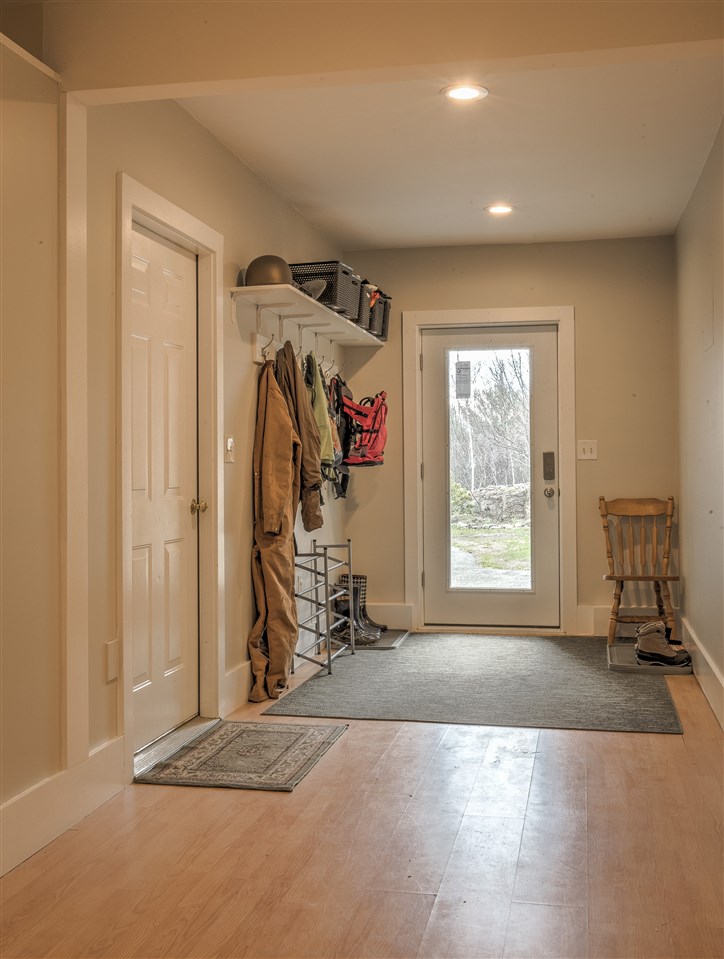 711 Hurricane Road Keene, NH 03431 - Photo 38 of 40