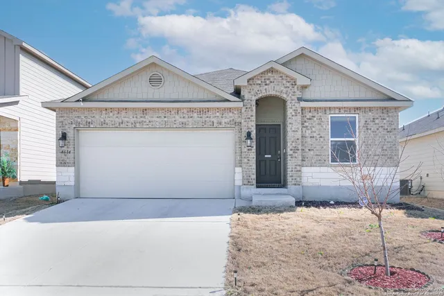 $1,850 | 4614 Heathers Cross, St. Hedwig, TX 78152