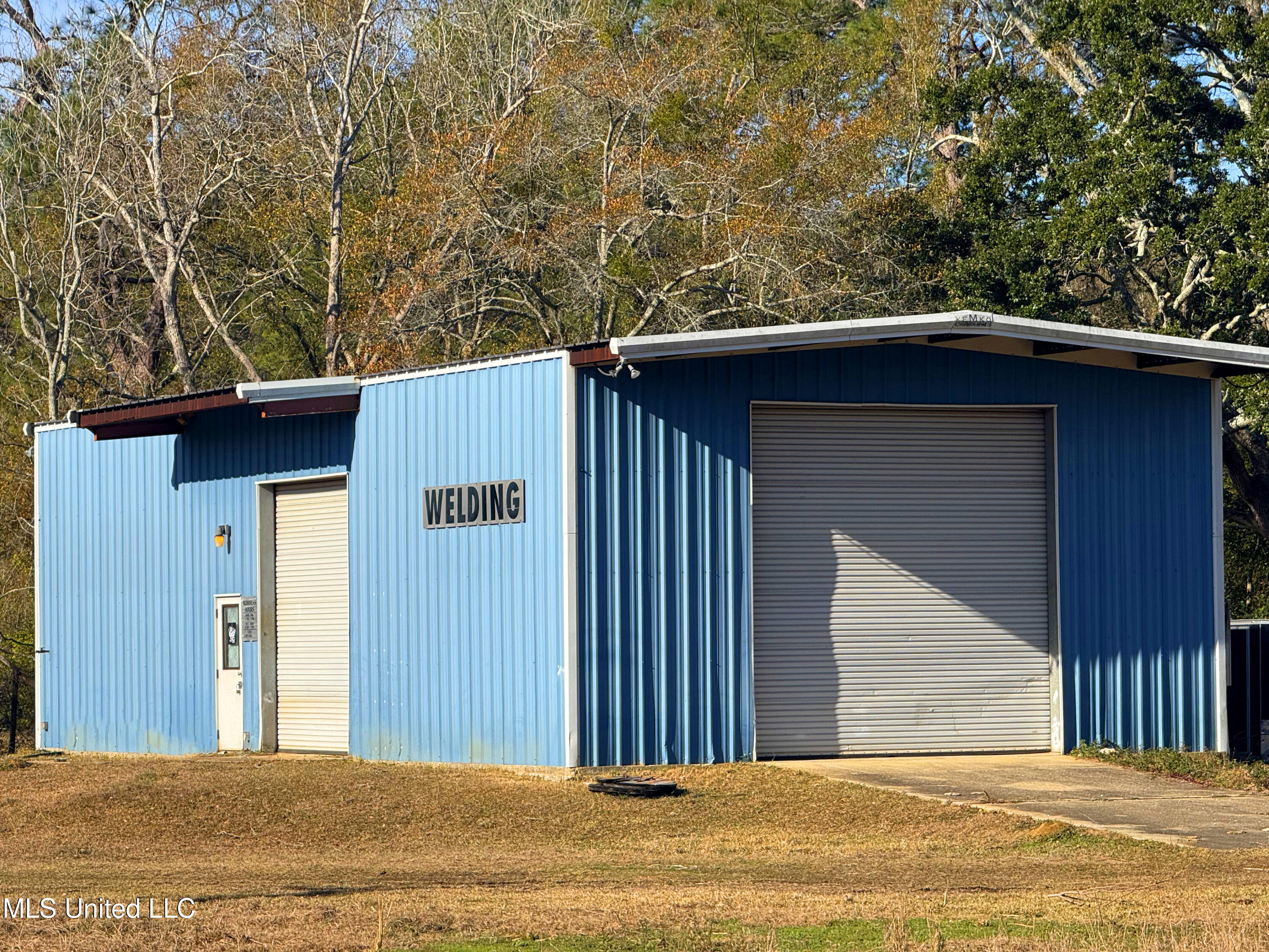 8735 Old Stage Road Moss Point, MS 39562 - Photo 11 of 24 IMG_3853