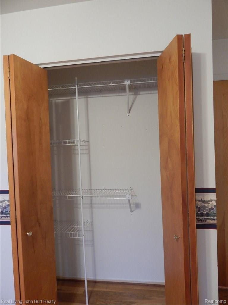 2406 Cole Road Lake Orion, MI 48362 - Photo 7 of 24 MASTER CLOSET ORGANIZERS