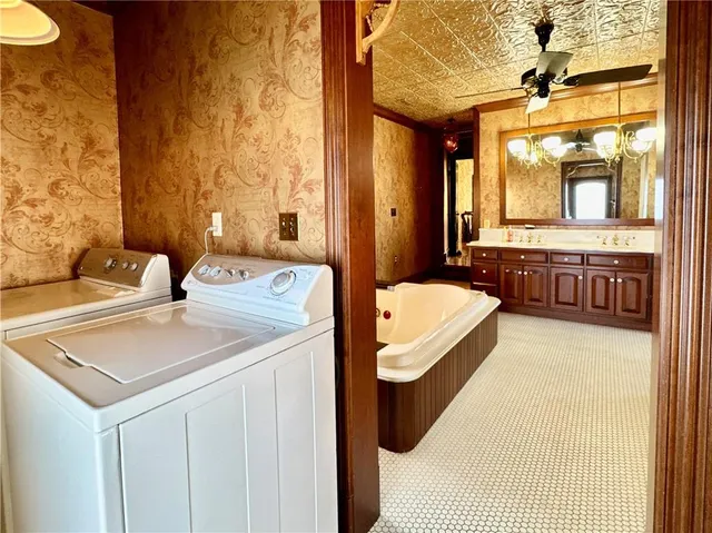 $399,000 | 313 East Butler Street, Mercer, PA 16137