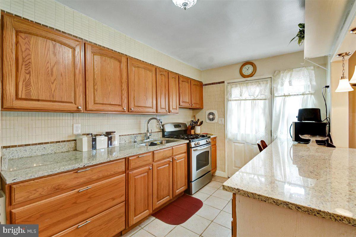 2008 Northbourne Road Baltimore, MD 21239 - Photo 16 of 37