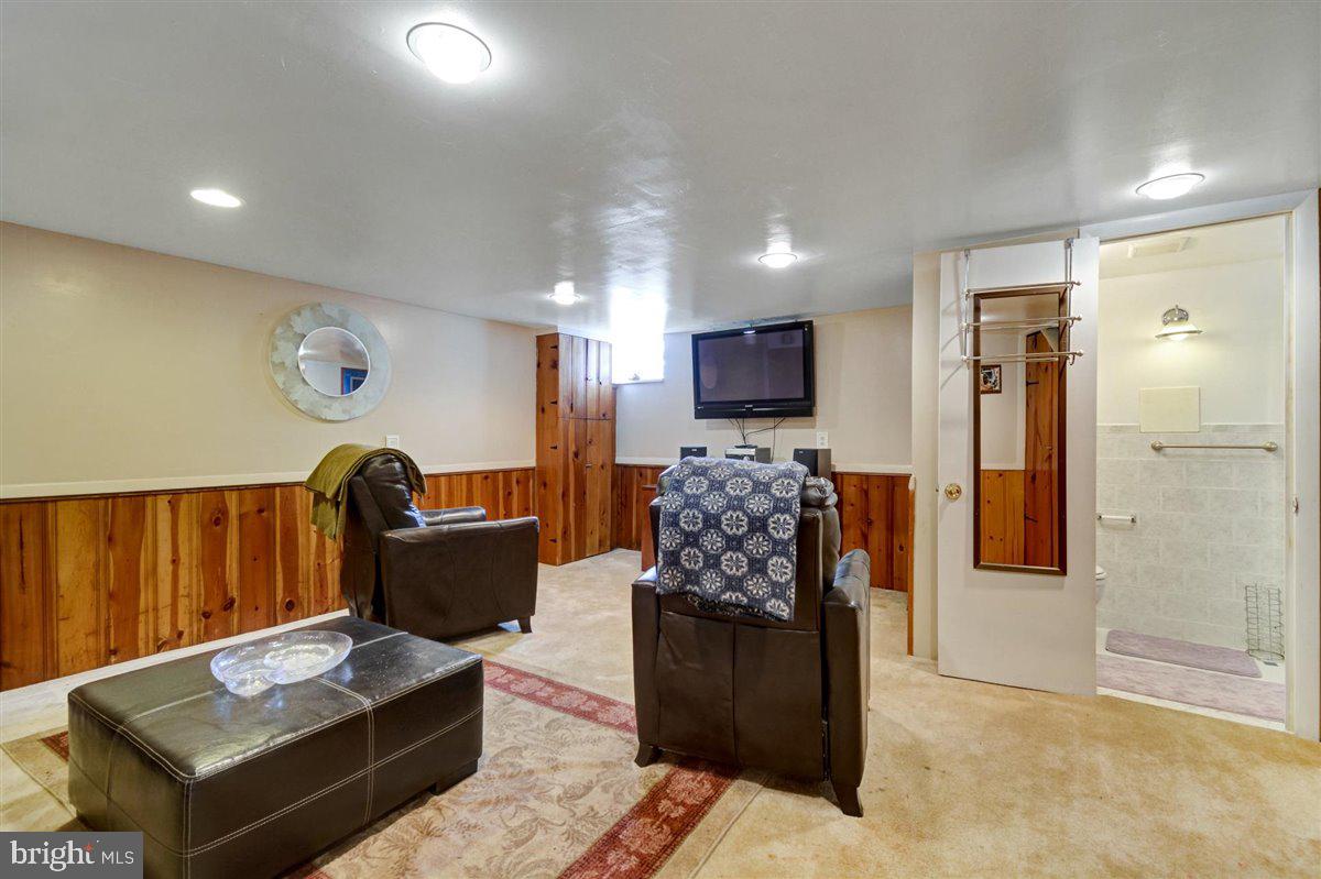 2008 Northbourne Road Baltimore, MD 21239 - Photo 29 of 37