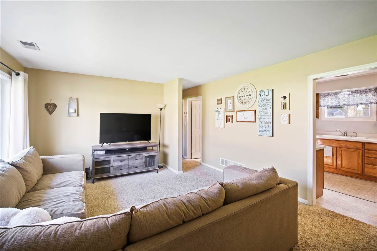 3517 Harding Road Jackson, MI 49203 - Photo 2 of 24 Photo 3