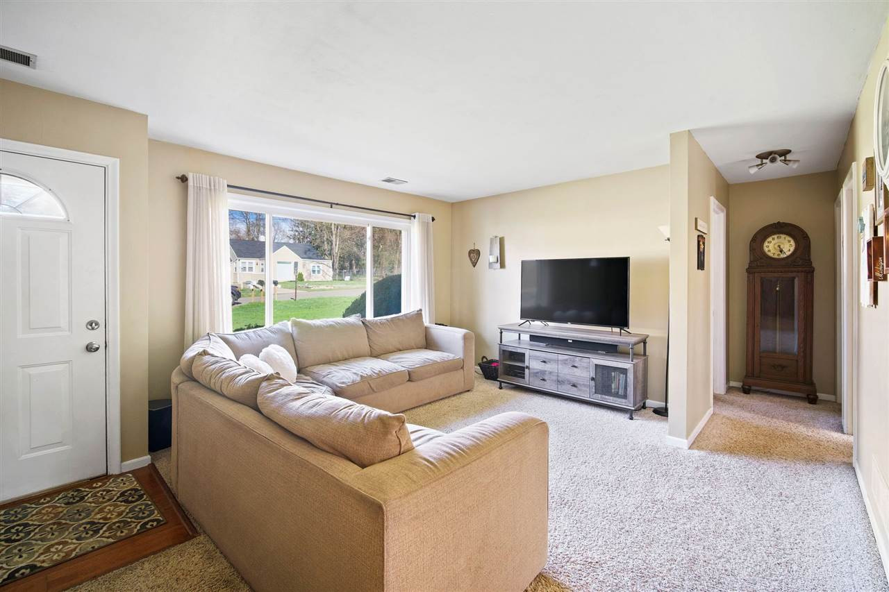 3517 Harding Road Jackson, MI 49203 - Photo 5 of 24 Photo 6
