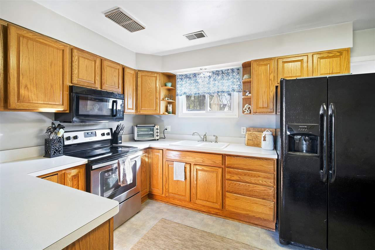 3517 Harding Road Jackson, MI 49203 - Photo 8 of 24 Photo 9