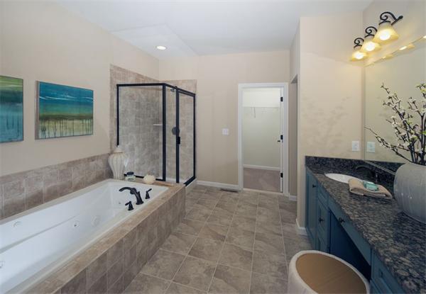 21 Kelly Way, Unit 15 Canton, MA 02021 - Photo 7 of 9 Gallery Image 7