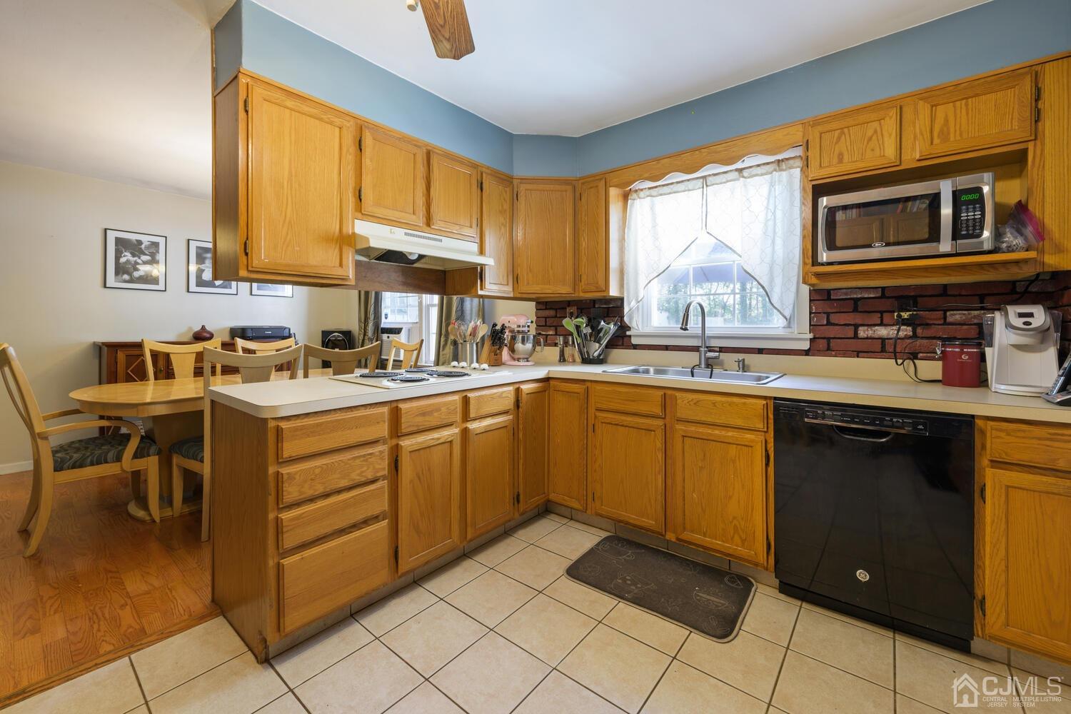 13 Fresh Ponds Road Monroe Township, NJ 08831 - Photo 6 of 20 Gallery Image 6