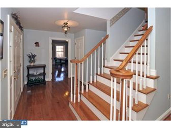 1025 Skymount Road Green Lane, PA 18054 - Photo 3 of 24 Foyer