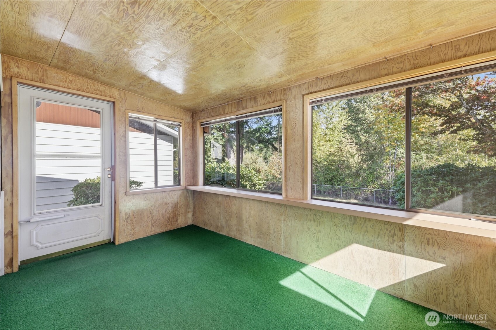 15702 Southeast 128th Street Renton, WA 98059 - Photo 22 of 34 Gallery Image 22